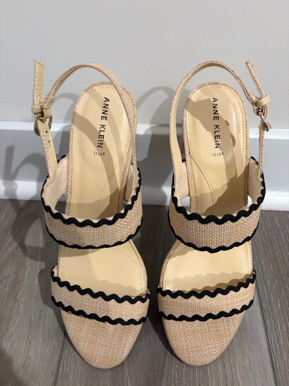 ANNE KLEIN RAINE RICKRACK RAFFIA SLINGBACK SANDALS SIZE 9 NEW!